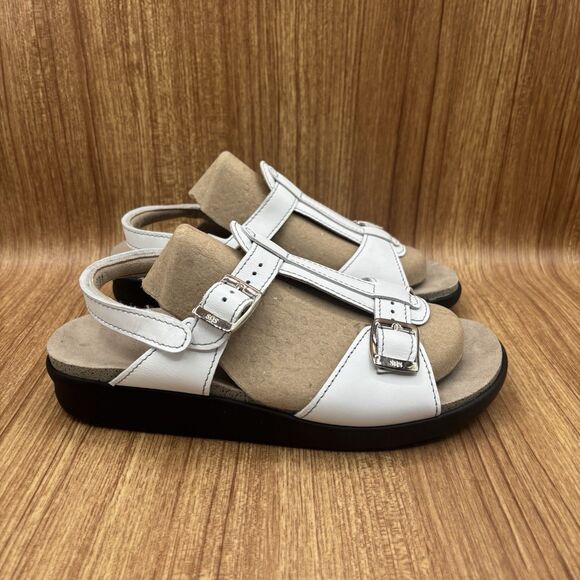 SAS Captiva Women's White Leather  T-Strap Sandals  8.5 M TRIPAD Made in USA - Picture 1 of 10